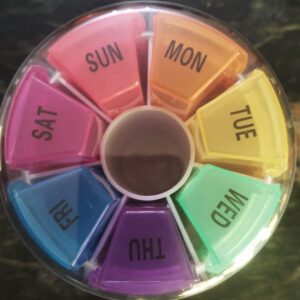 منظم جرعات الادوية الاسبوعي